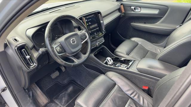 Volvo Xc40 image 6