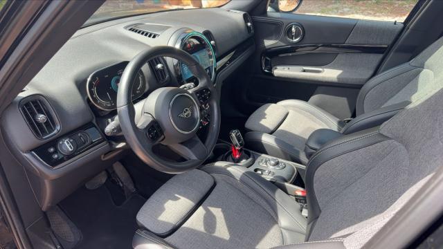 Mini Countryman image 8
