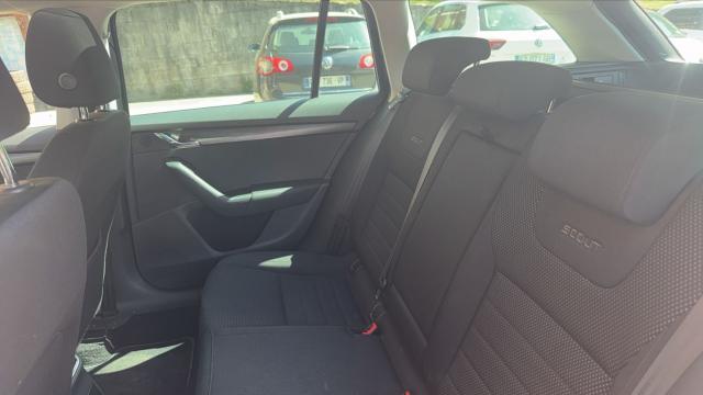 Skoda Octavia image 5