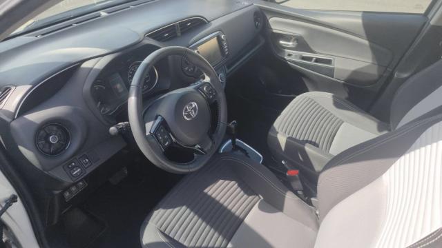 Toyota Yaris image 2