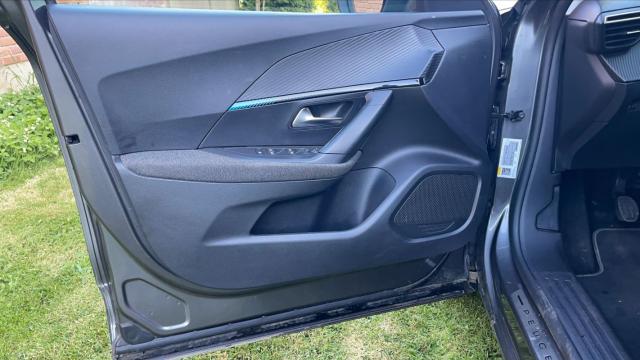 Peugeot 2008 image 7