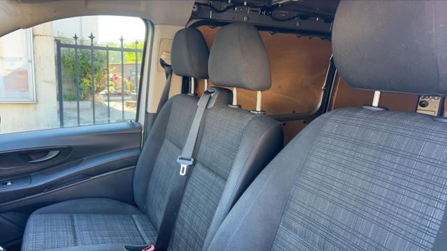 Mercedes Benz Vito image 4