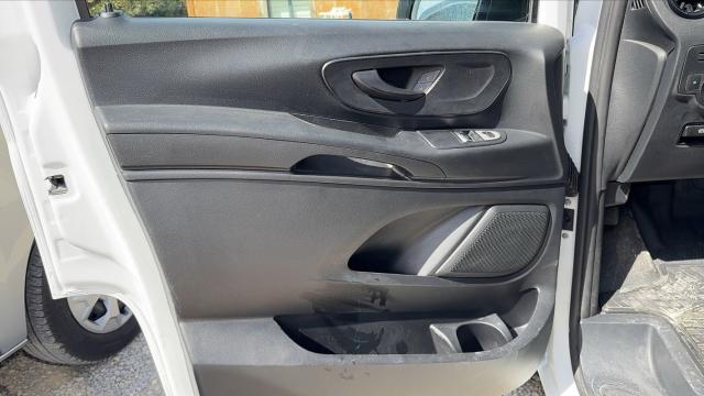 Mercedes Benz Vito Mixto image 4