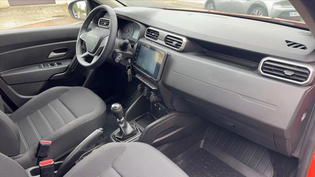 Dacia Duster image 9