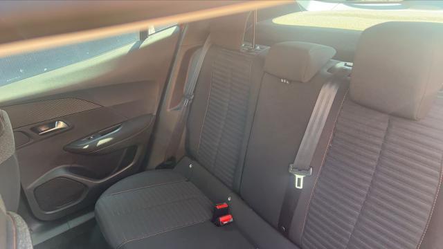 Peugeot 2008 image 4