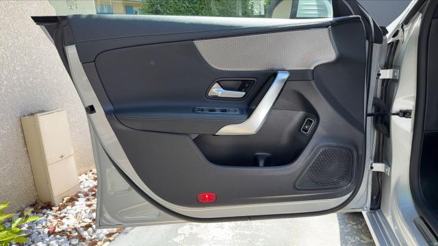 Mercedes Benz Cla Shooting Brake image 1