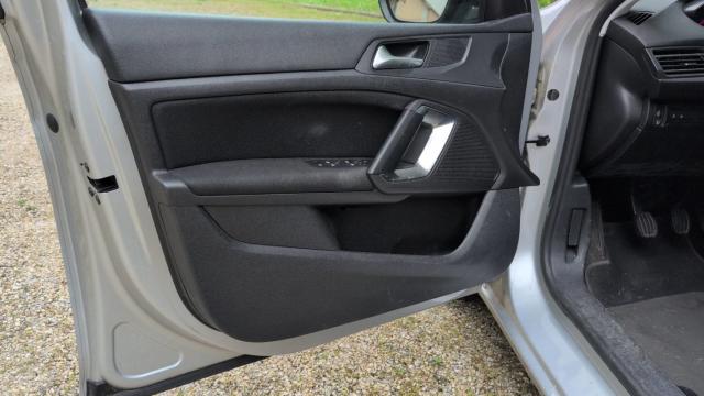 Peugeot 308 image 1