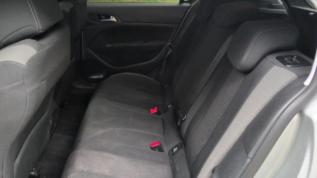 Peugeot 308 image 3
