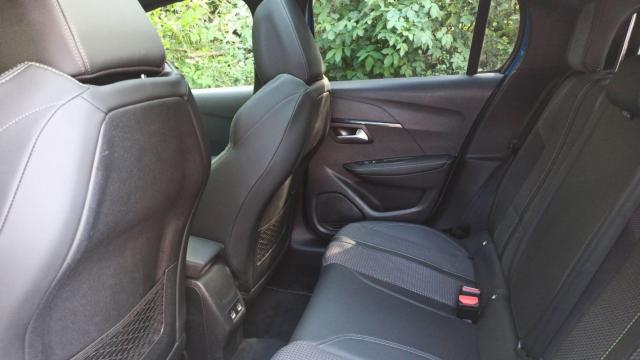 Peugeot E-208 image 1