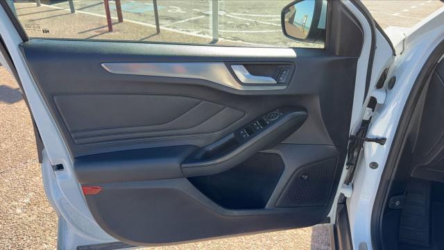 Ford Focus image 3