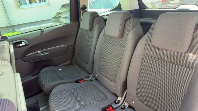 Peugeot 5008 image 6