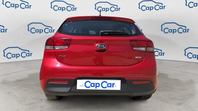 Kia Rio image 3