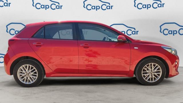 Kia Rio image 8