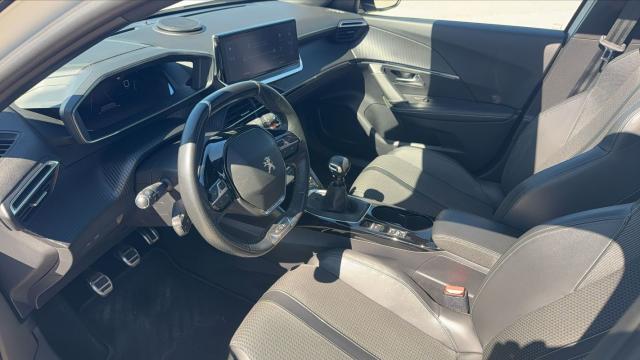 Peugeot 2008 image 6