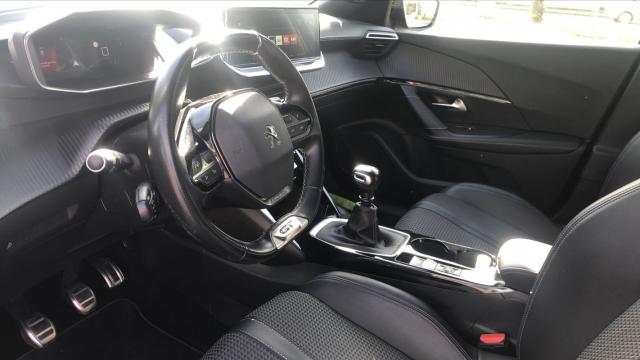 Peugeot 2008 image 4