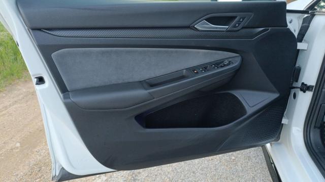 Volkswagen Golf image 1