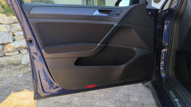 Volkswagen Golf Sw image 2