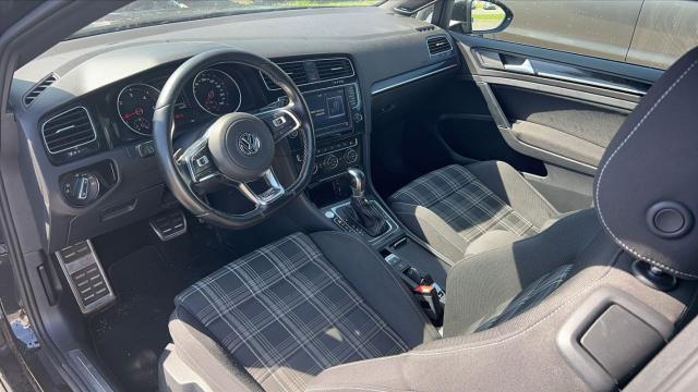 Volkswagen Golf image 5