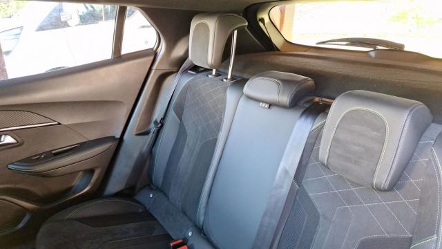 Peugeot 2008 image 6