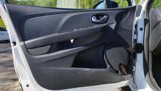 Renault Clio image 8