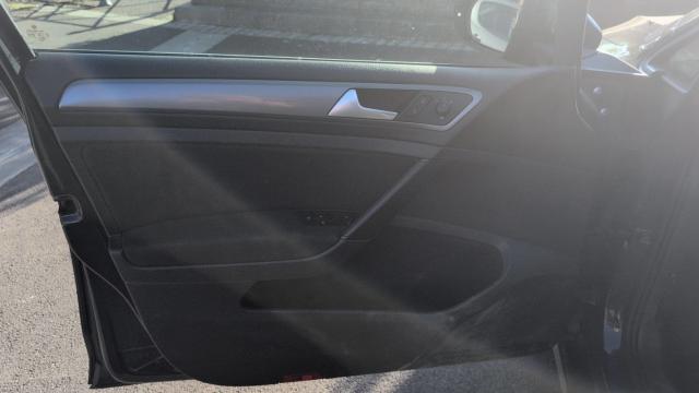 Volkswagen Golf Sw image 8