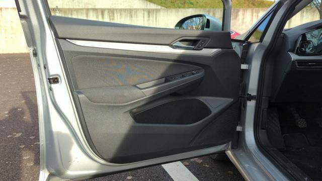 Volkswagen Golf image 8