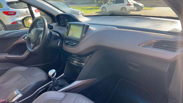 Peugeot 2008 image 4