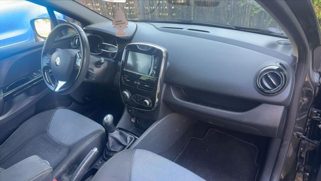 Renault Clio image 9