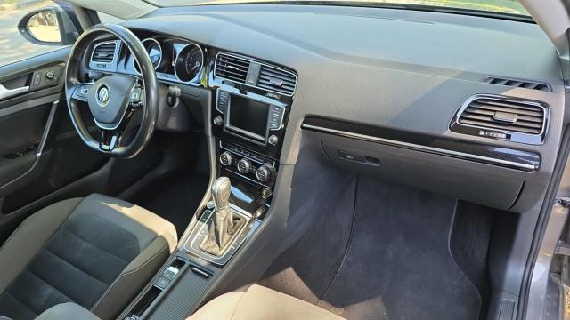 Volkswagen Golf image 3