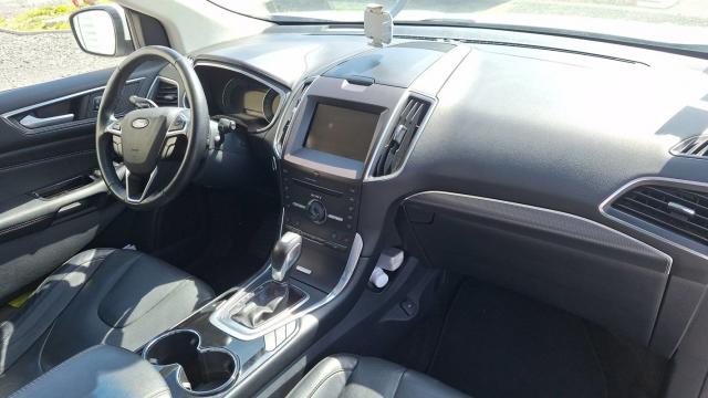 Ford Edge image 9