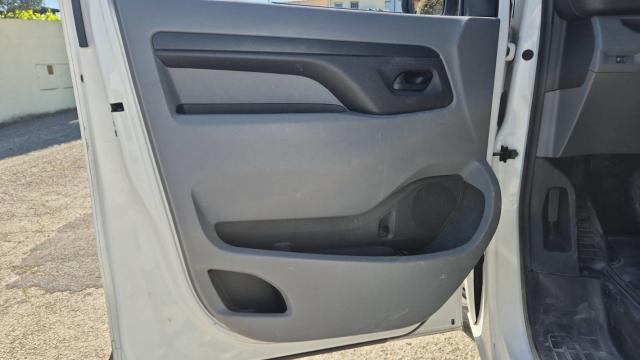 Peugeot Expert image 1