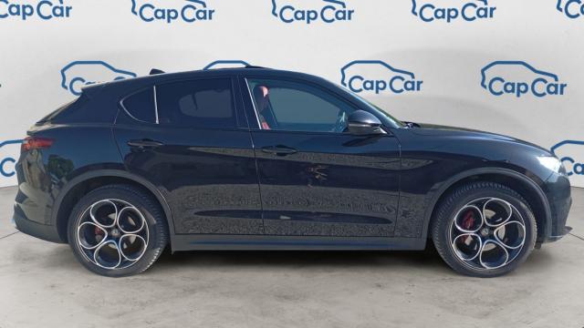 Alfa Romeo Stelvio image 9