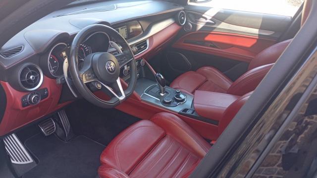 Alfa Romeo Stelvio image 7