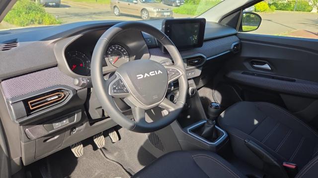Dacia Sandero image 1