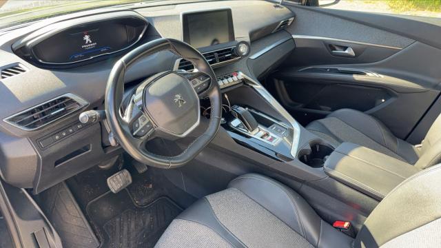 Peugeot 3008 image 3