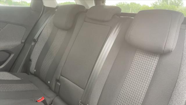 Peugeot 3008 image 2
