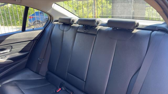 Bmw Série 3 image 8