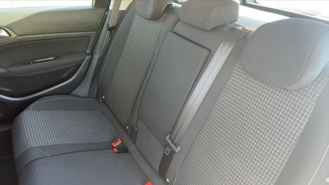 Peugeot 308 image 9