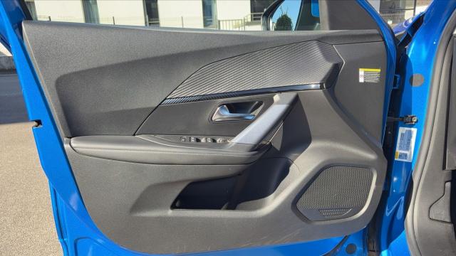 Peugeot 2008 image 5