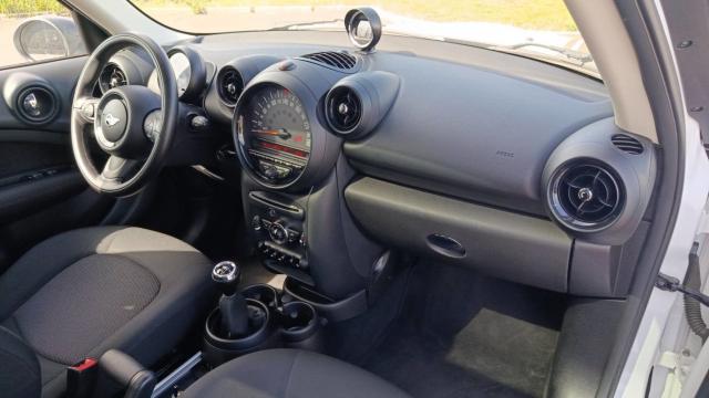 Mini Countryman image 9