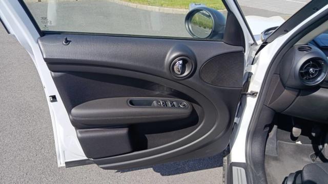 Mini Countryman image 7