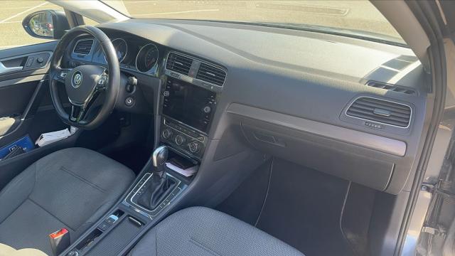 Volkswagen Golf image 4