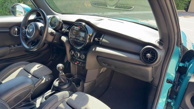 Mini Cabrio image 5