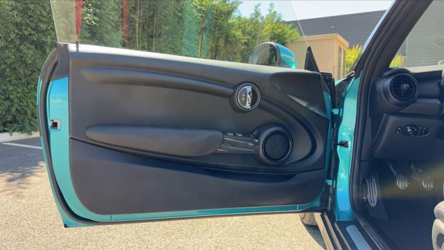 Mini Cabrio image 9