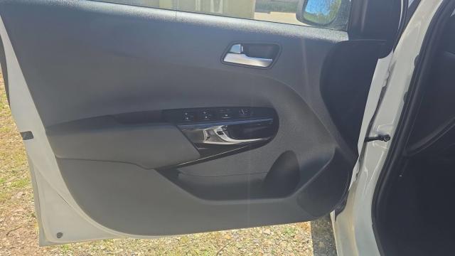 Kia Picanto image 3