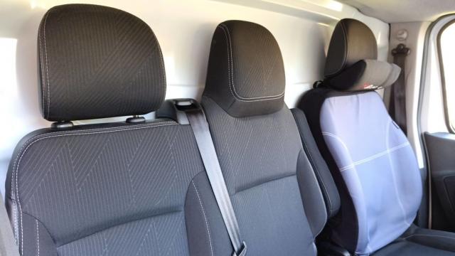 Renault Trafic image 2
