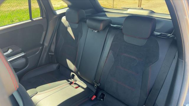 Mercedes Benz Classe Gla image 2