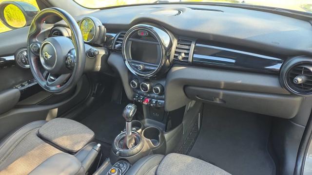Mini Cooper S image 4