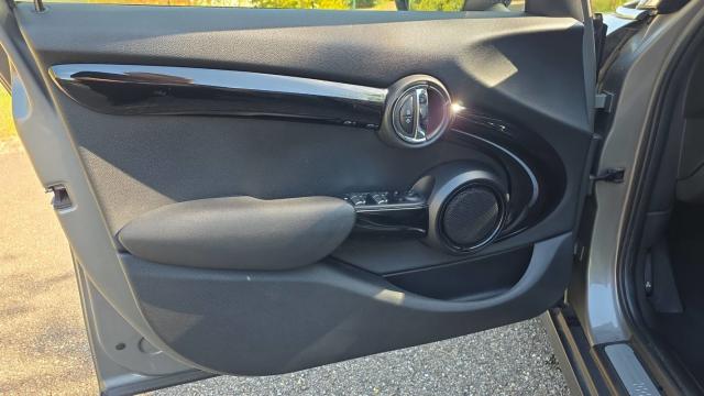Mini Cooper S image 1