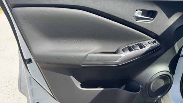 Nissan Juke image 7